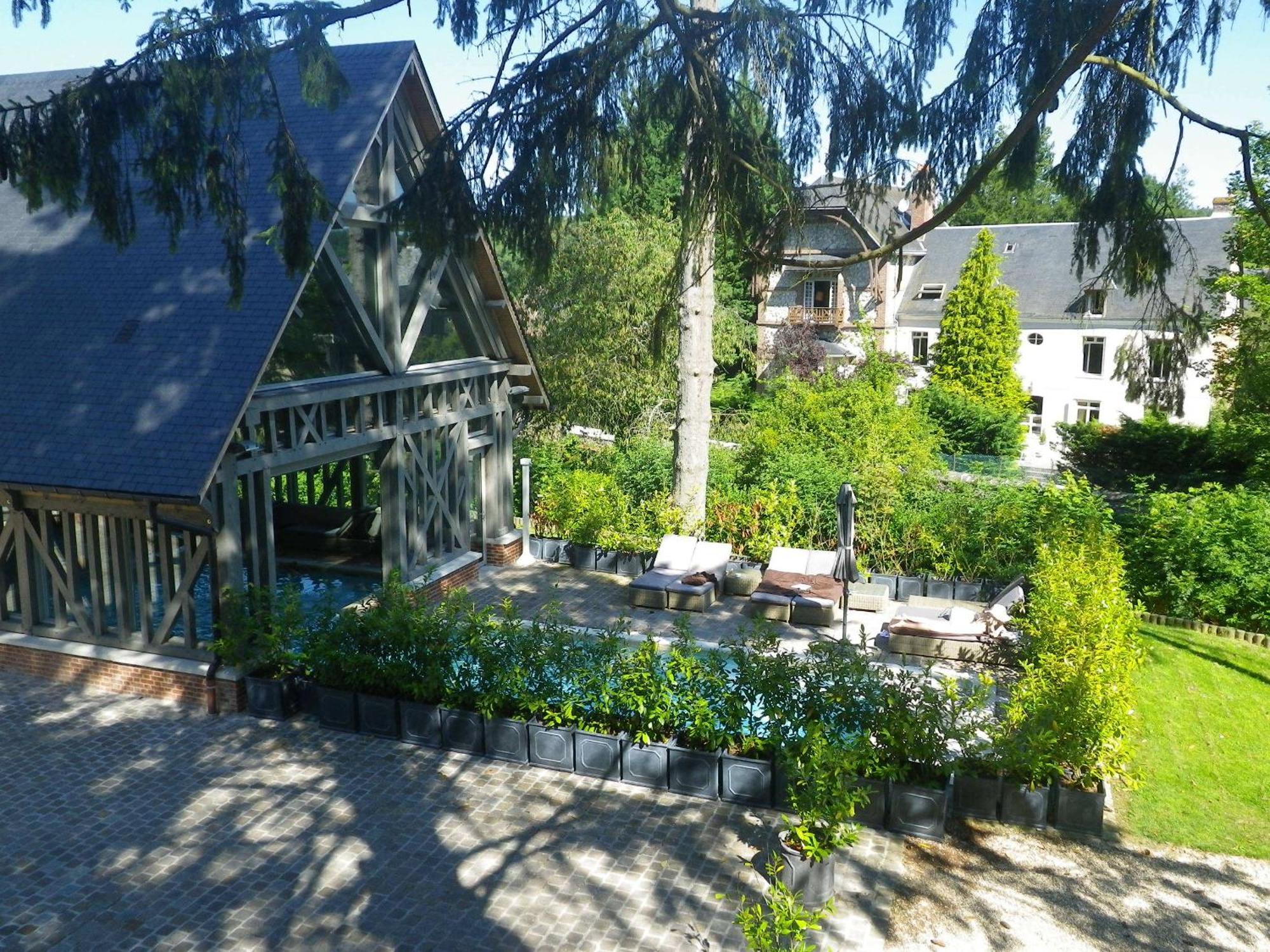 Hôtel La Licorne&Spa Lyons-la-Forêt Exterior foto