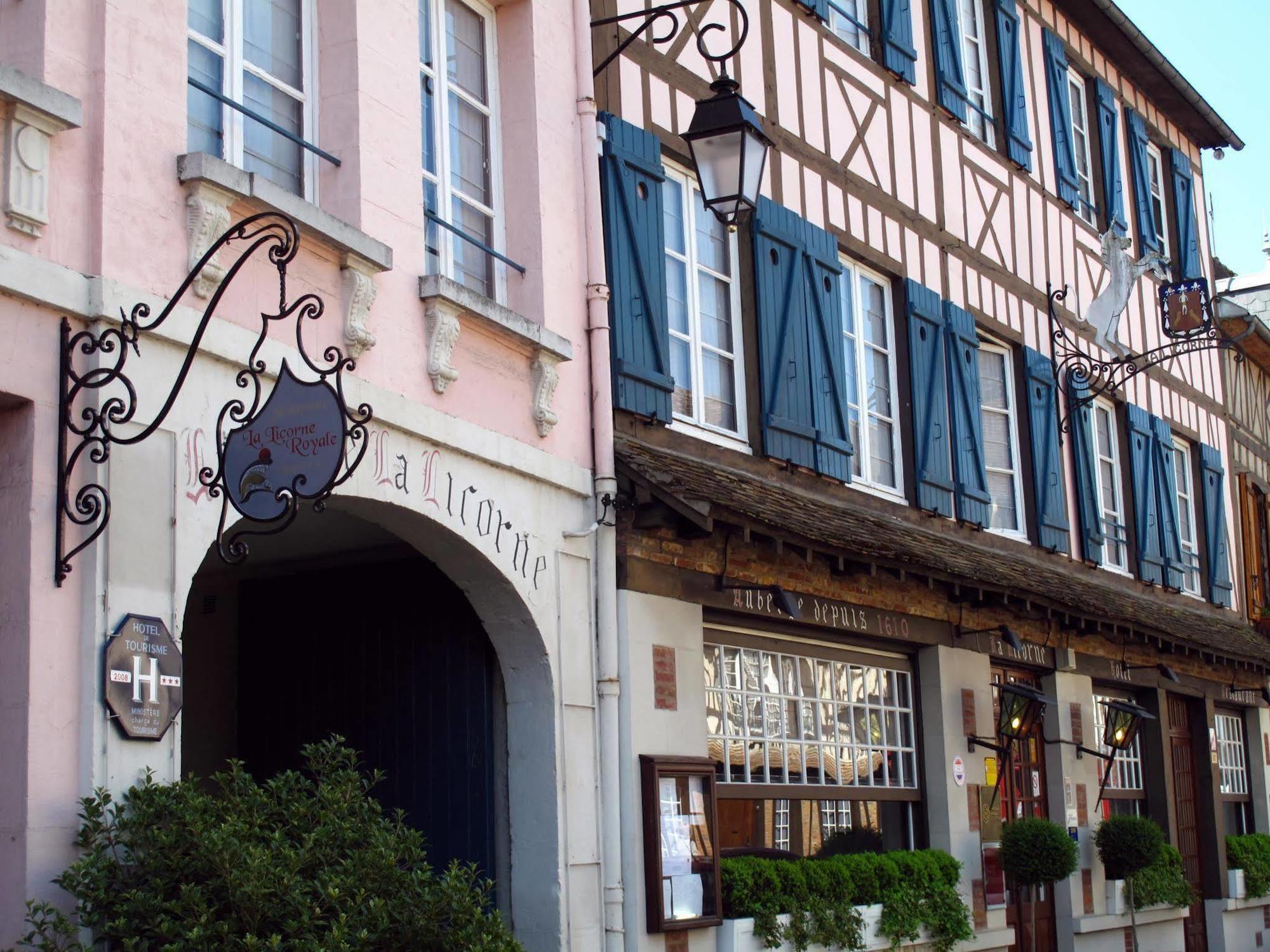 Hôtel La Licorne&Spa Lyons-la-Forêt Exterior foto